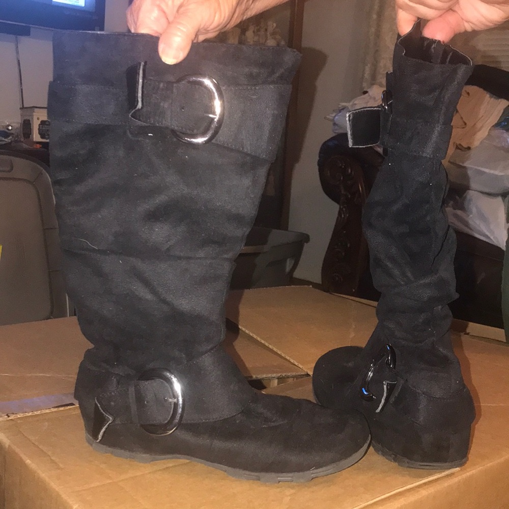 Boots - Picture 2 of 2